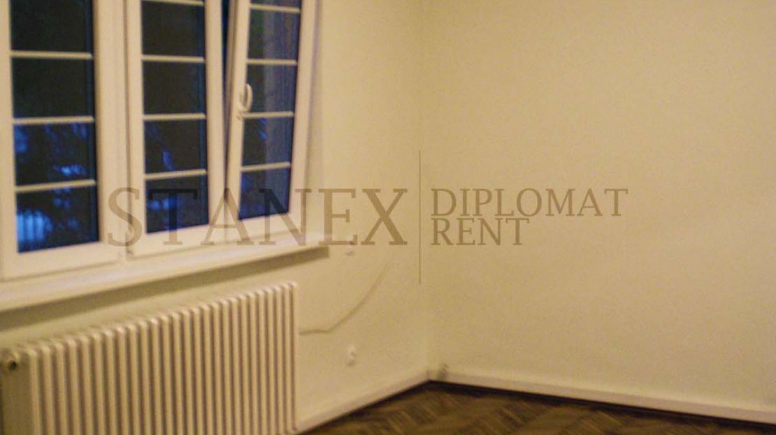 Commercial space 10 offices Vracar Belgrade P515