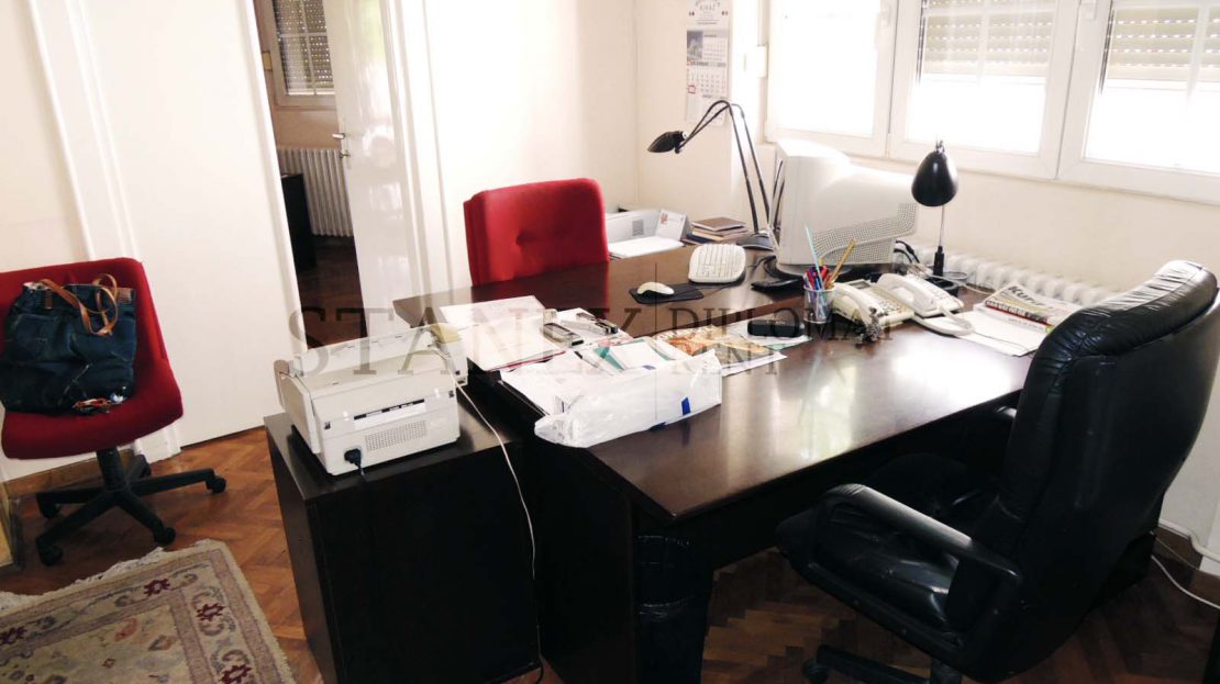 Commercial space with 5-10 offices Vracar Belgrade P040