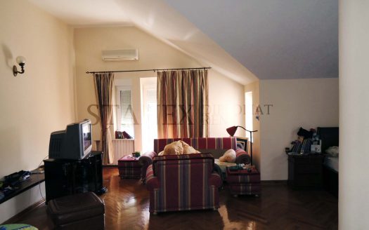 Five bedrooms house Vozdovac Belgrade K516