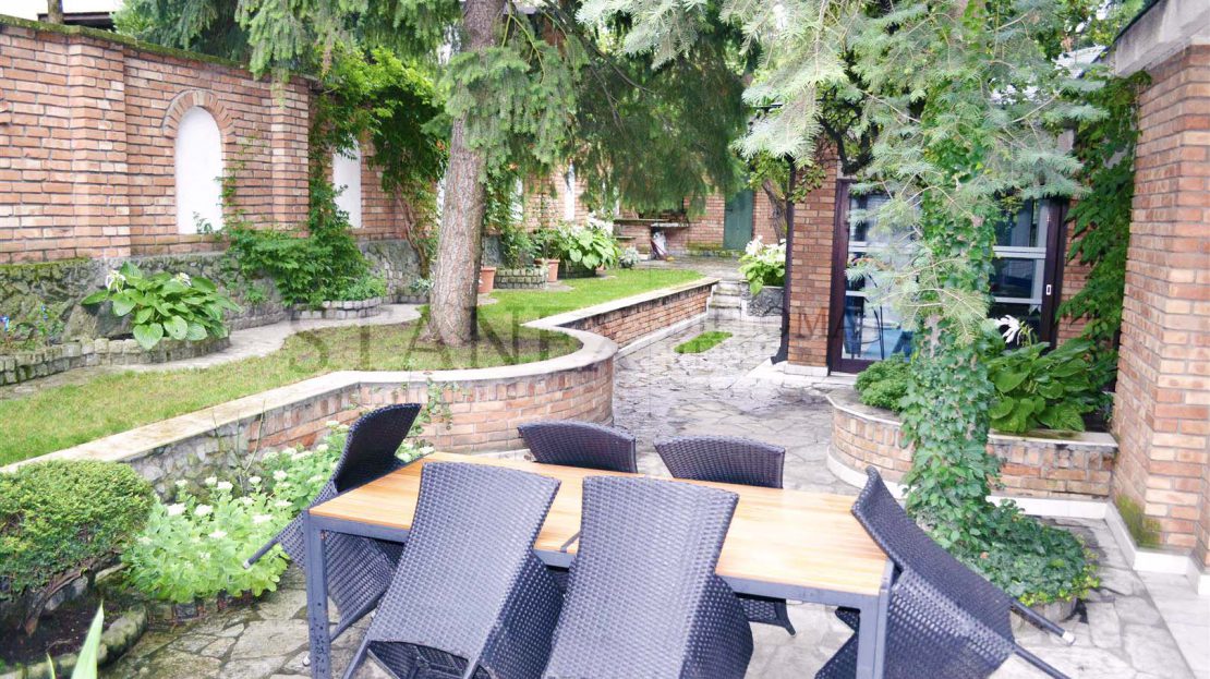 Four bedroom house Senjak Belgrade K356