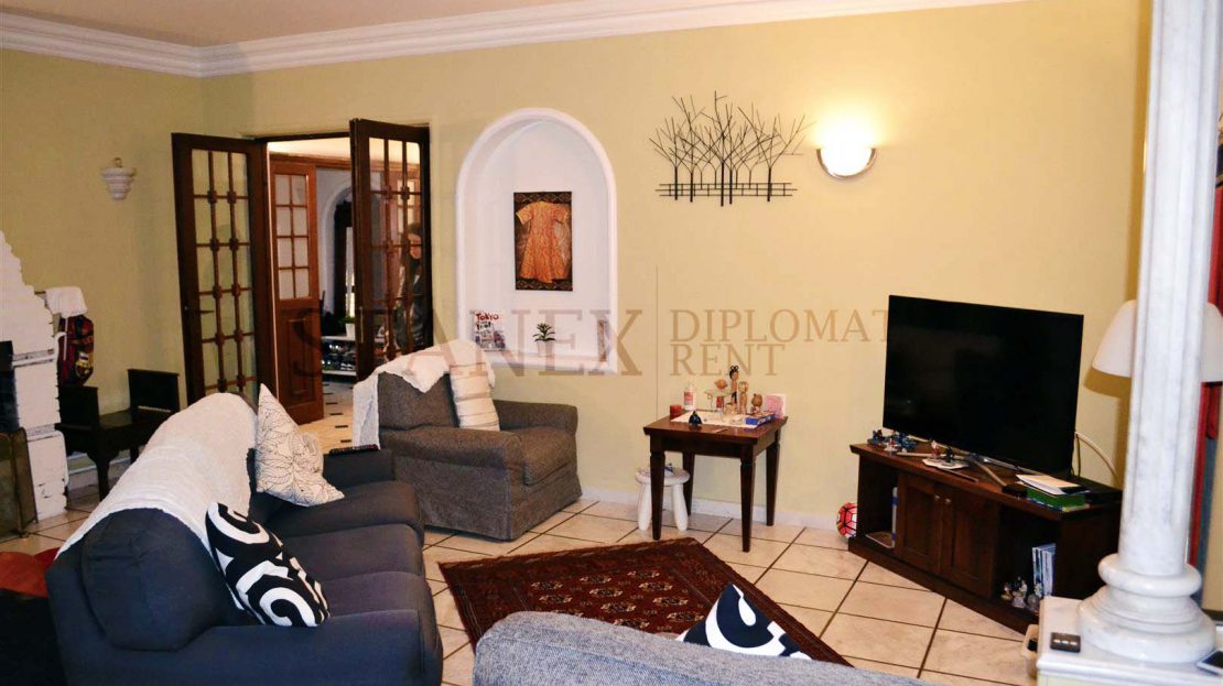 Four bedroom house Senjak Belgrade K356