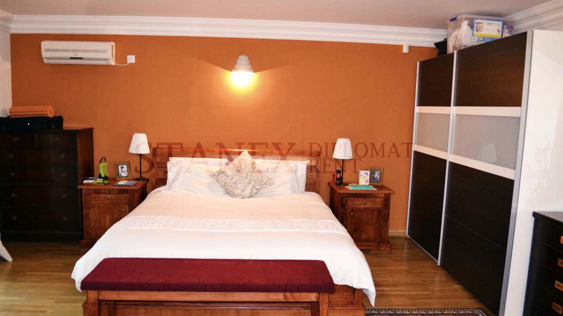 Four bedroom house Senjak Belgrade K356