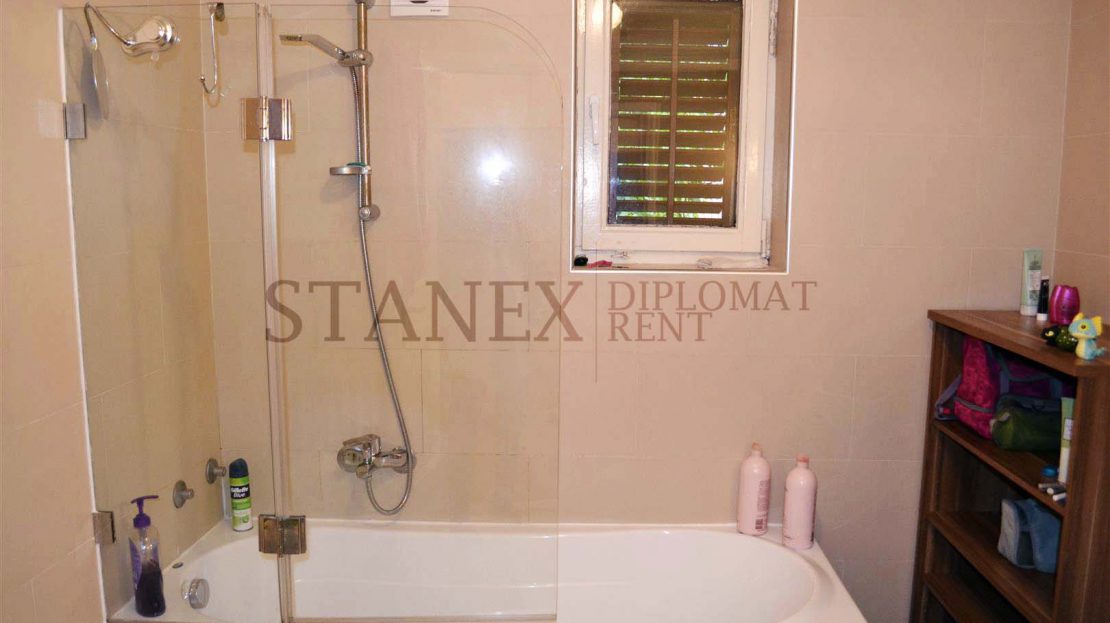 Four bedroom house Senjak Belgrade K356