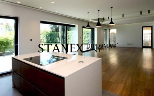 Four-bedroom house, K594, Senjak, Belgrade