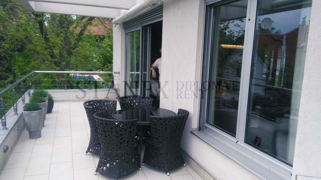 Three bedroom apartment Senjak Belgrade S1535